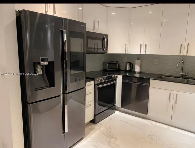 2301 Collins Ave # 1503, Miami Beach, FL 33139 photo 3