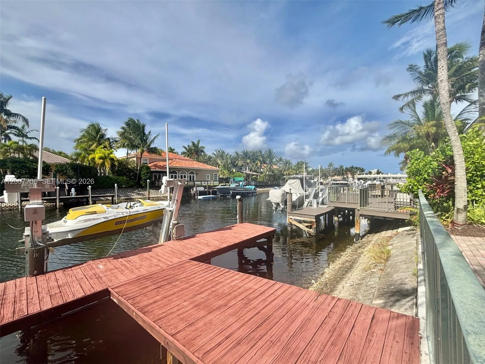 1141 Waterside Ln, Hollywood, FL 33019