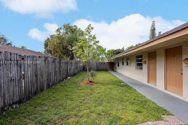 231 SW 8th Ct, Pompano Beach, FL 33060