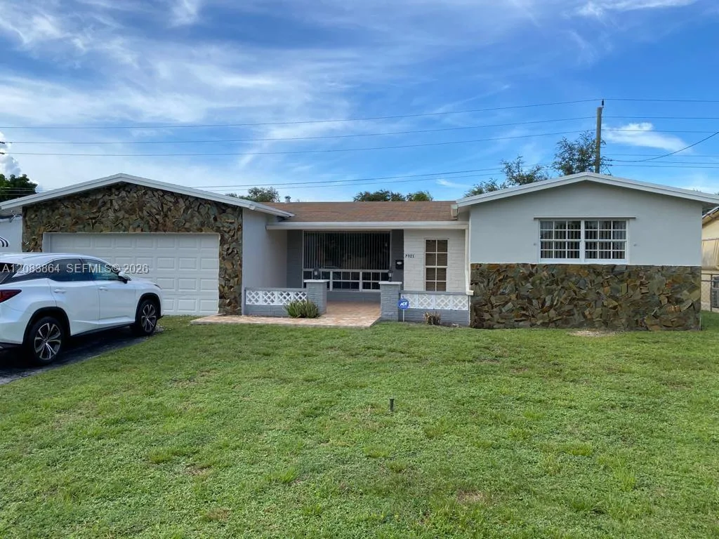 7321 Fairway Blvd # 2, Miramar, FL 33023