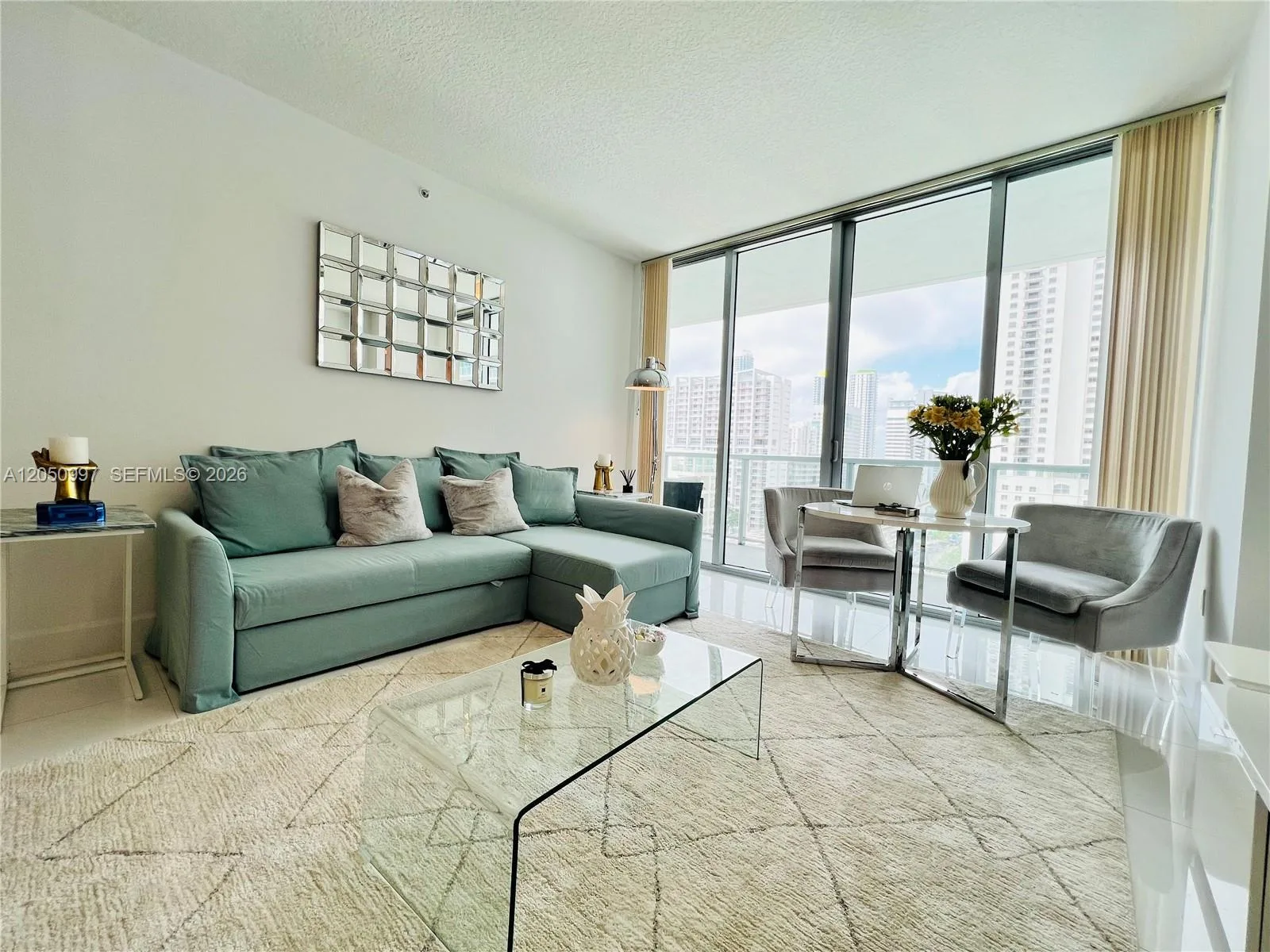 79 SW 12th St # 1510-S, Miami, FL 33130 photo 2