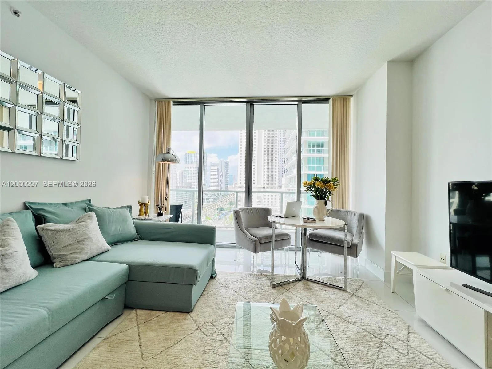 79 SW 12th St # 1510-S, Miami, FL 33130 photo 3
