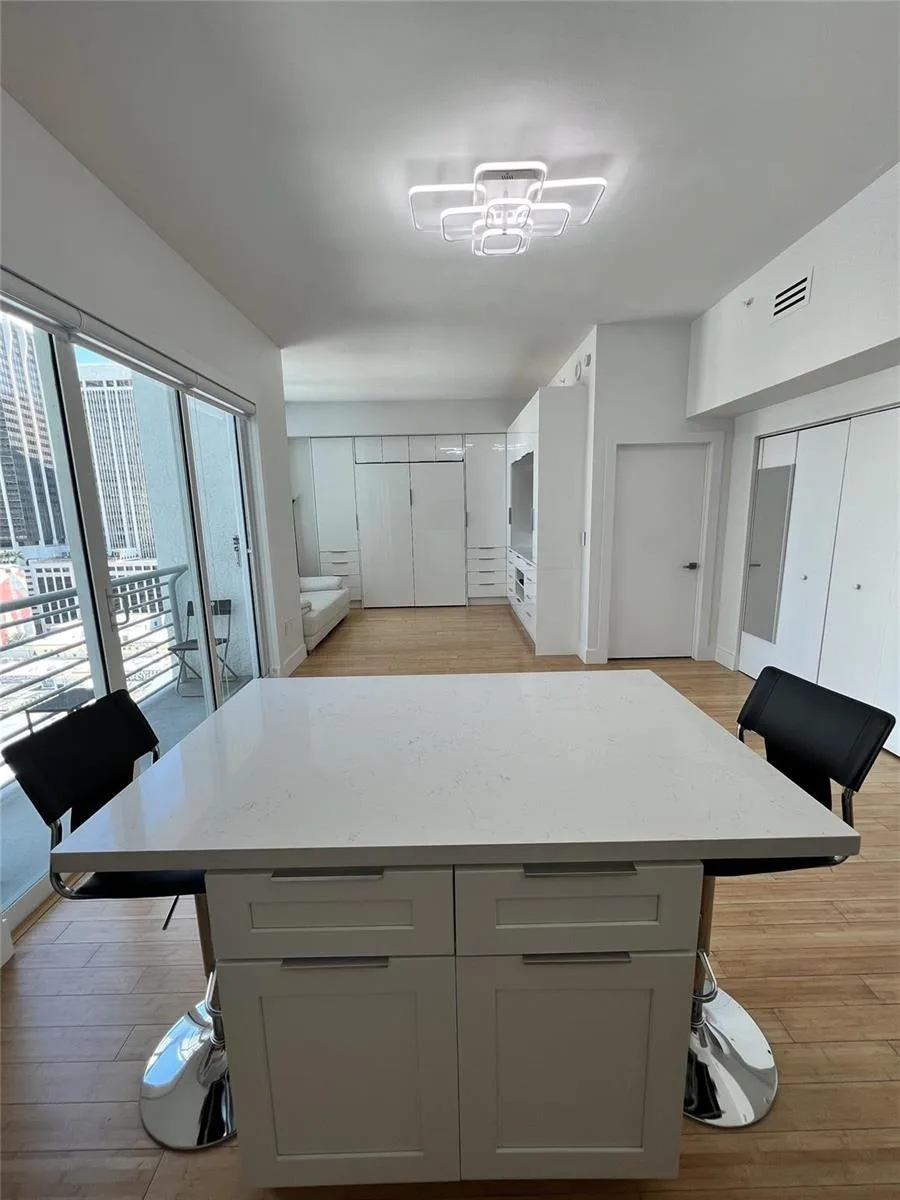 133 NE 2nd Avenue # 1610, Miami, FL 33132