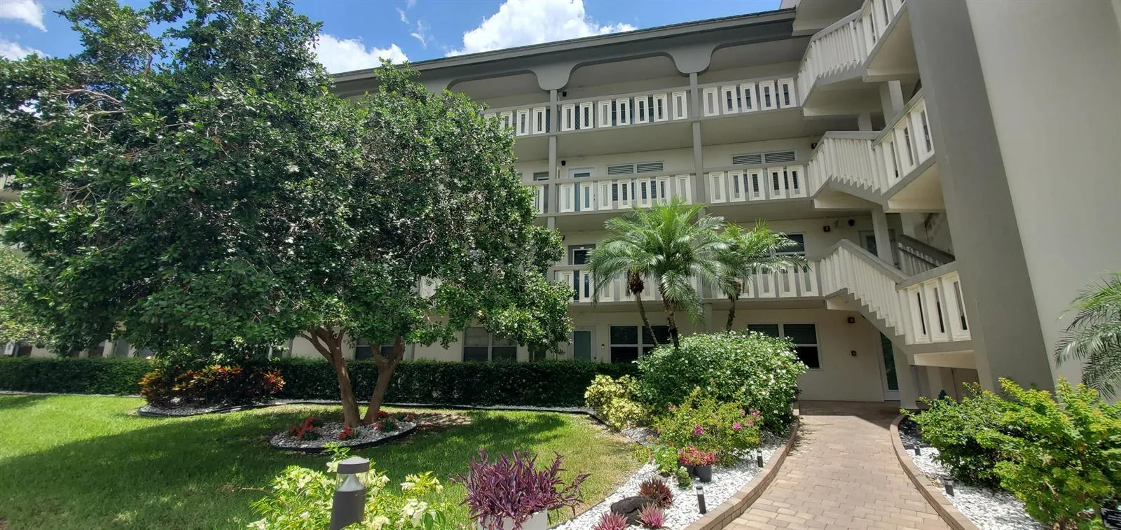 2901 VICTORIA Circle # F2, Coconut Creek, FL 33066
