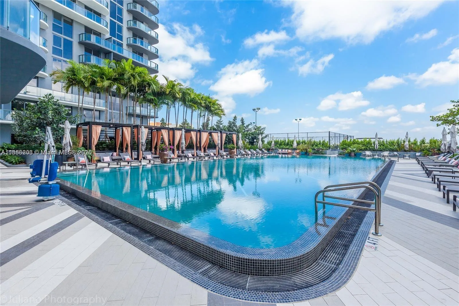 121 NE 34th St # 1007, Miami, FL 33137 photo 6