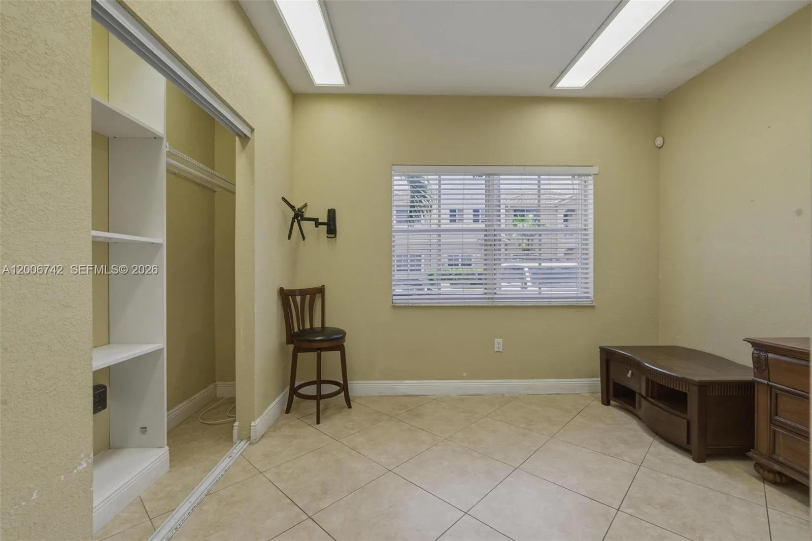 16613 NW 71st Ave, Miami Lakes, FL 33014 photo 5