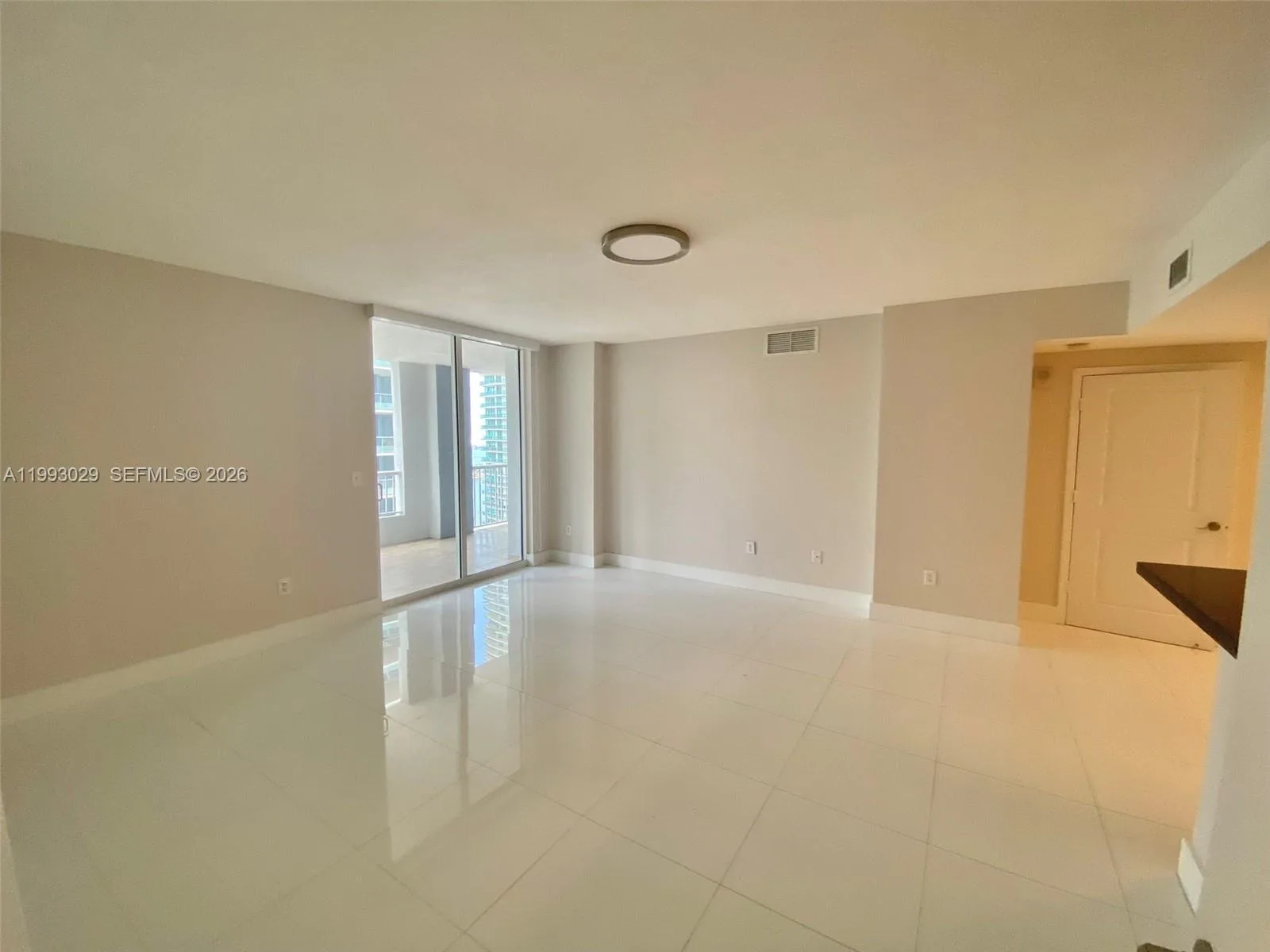 170 SE 14th St # 2208, Miami, FL 33131 photo 12