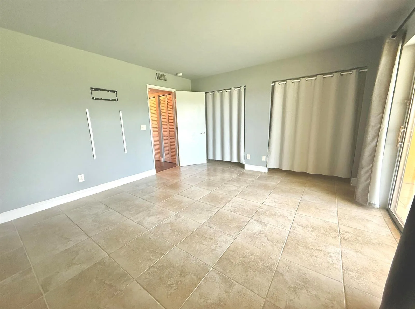1625 Meadows Circle W, Boynton Beach, FL 33436 photo 8