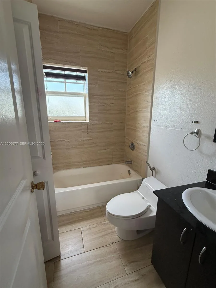 1330 Pennsylvania Ave # 303, Miami Beach, FL 33139 photo 2