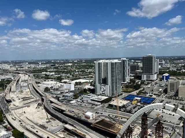 1040 Biscayne Blvd # 2607, Miami, FL 33132 photo 5