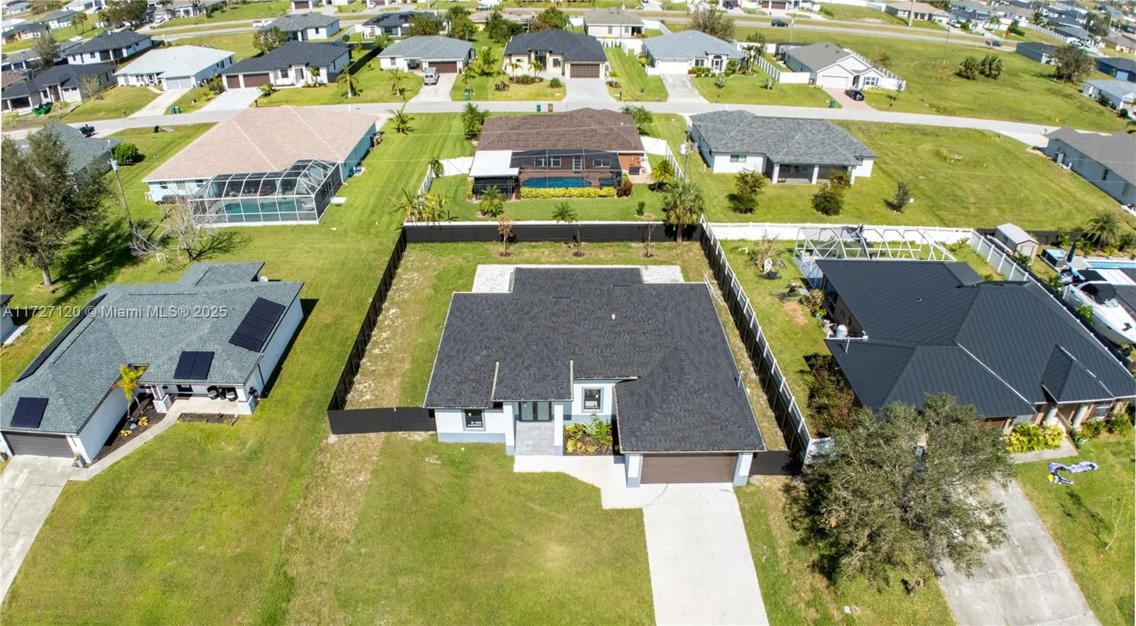 115 NW 7th ST, Cape Coral, FL 33993 photo 4