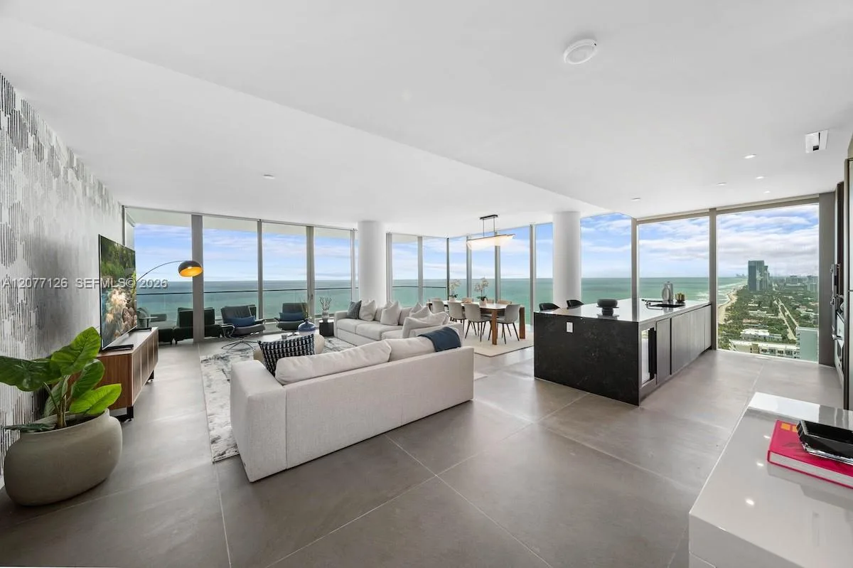 2000 S Ocean Dr # 31B, Hallandale Beach, FL 33009