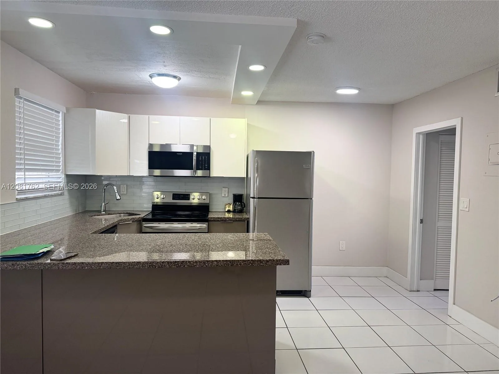 1975 NE 135th St # 3E, North Miami, FL 33181