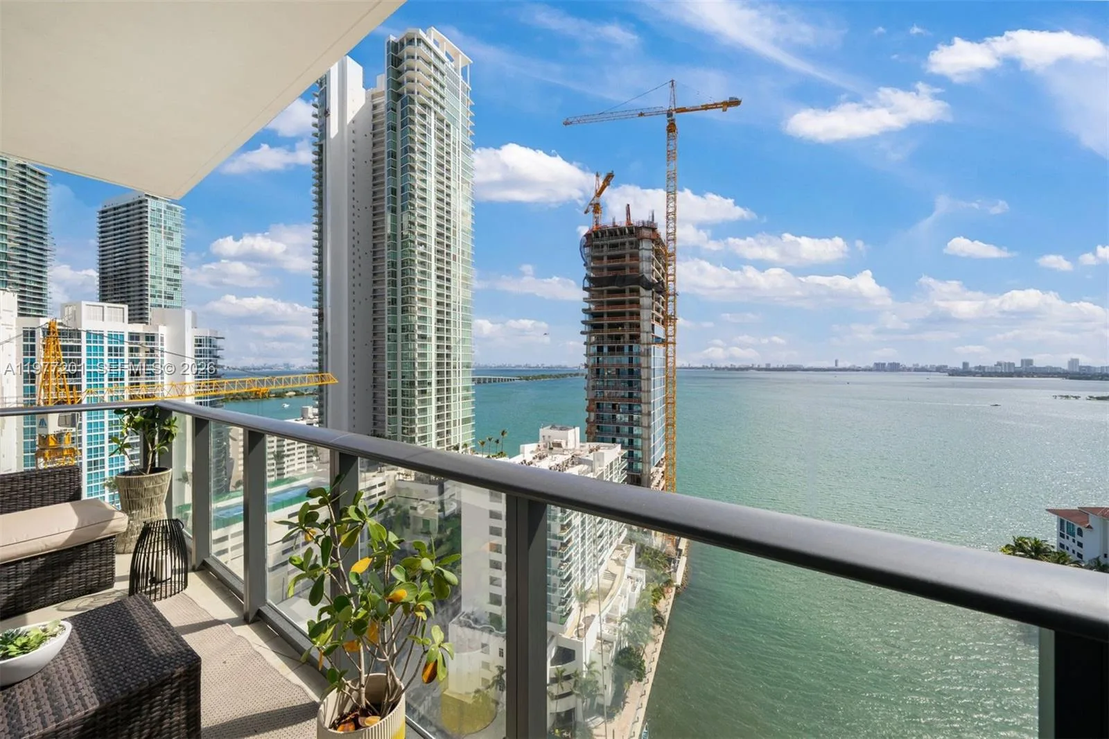 460 NE 28th St # 1901, Miami, FL 33137 photo 3