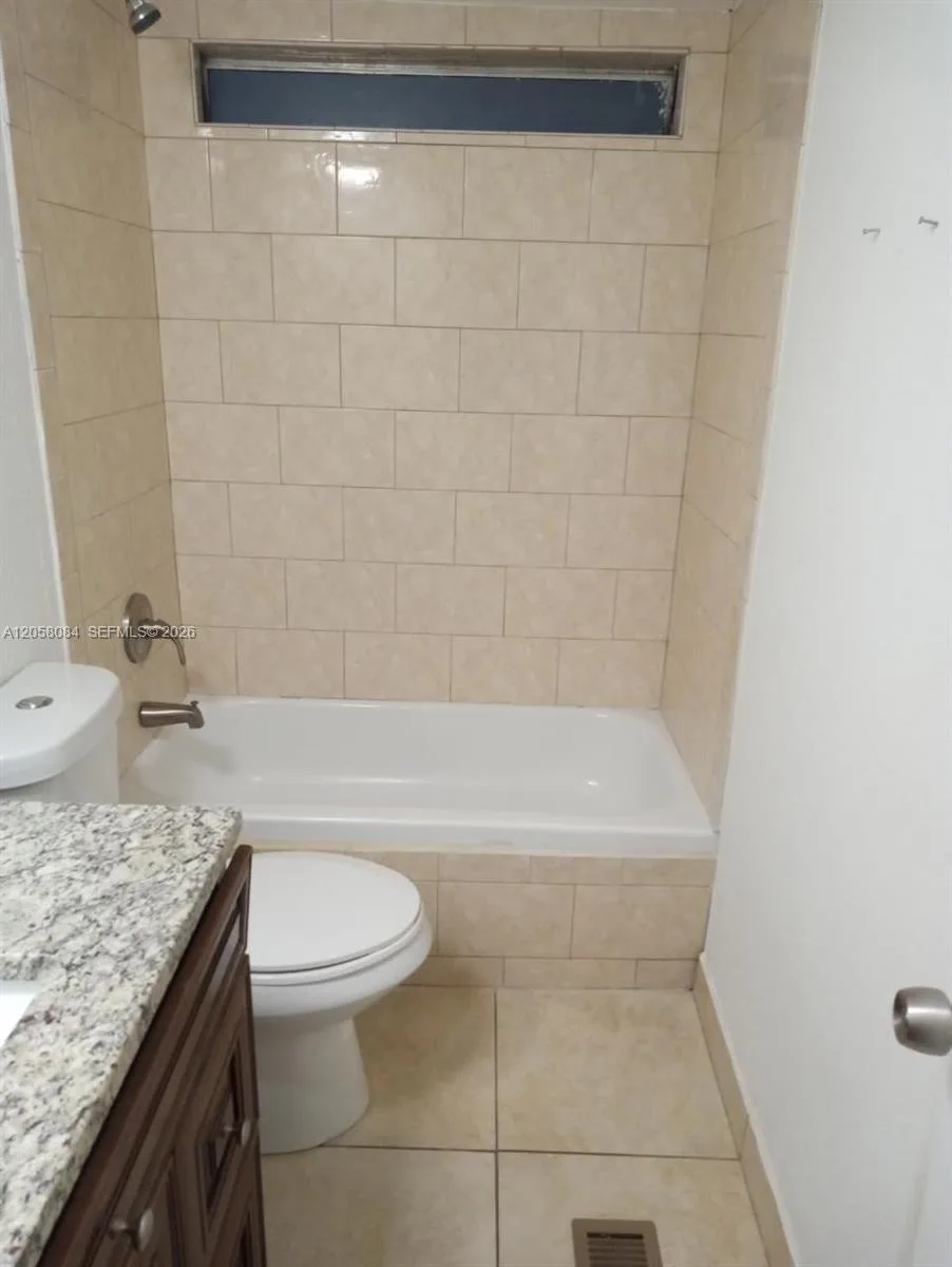 7323 N 44th Ter N, Riviera Beach, FL 33404 — photo 5 of 6