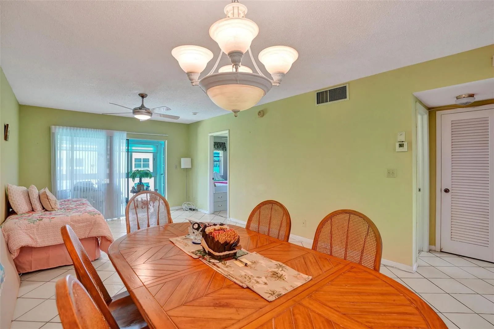 1461 S Ocean Boulevard # 303, Lauderdale By The Sea, FL 33062 photo 4