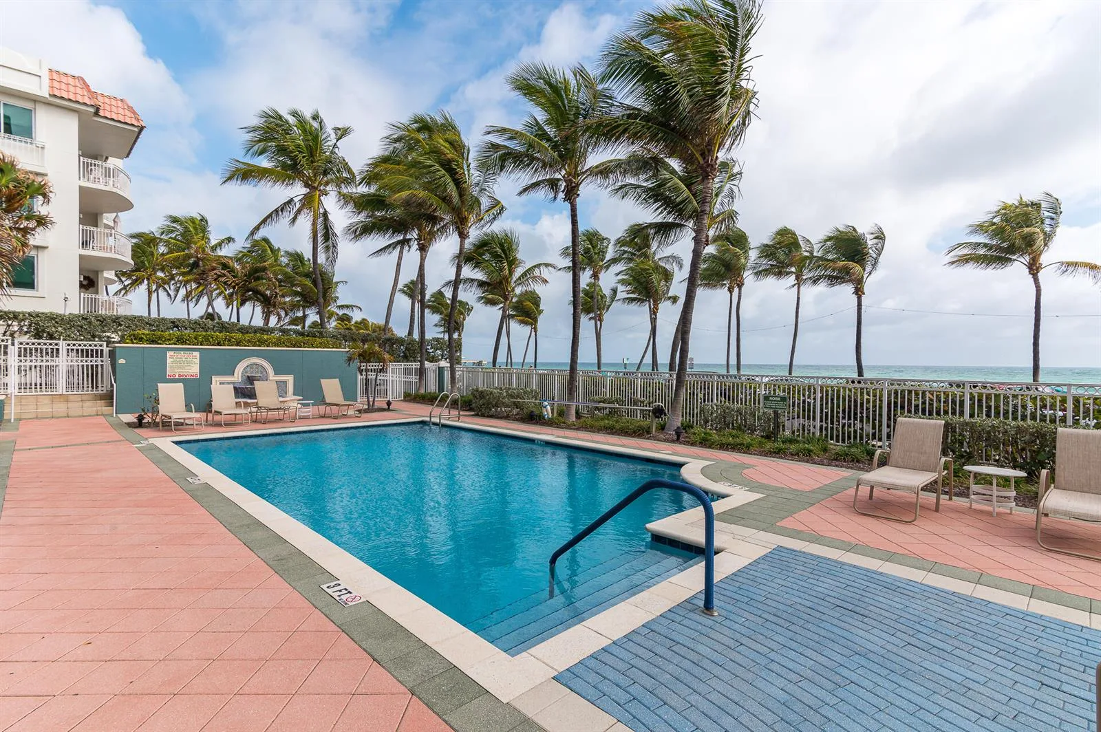 2051 SE 3rd Street # 101, Deerfield Beach, FL 33441