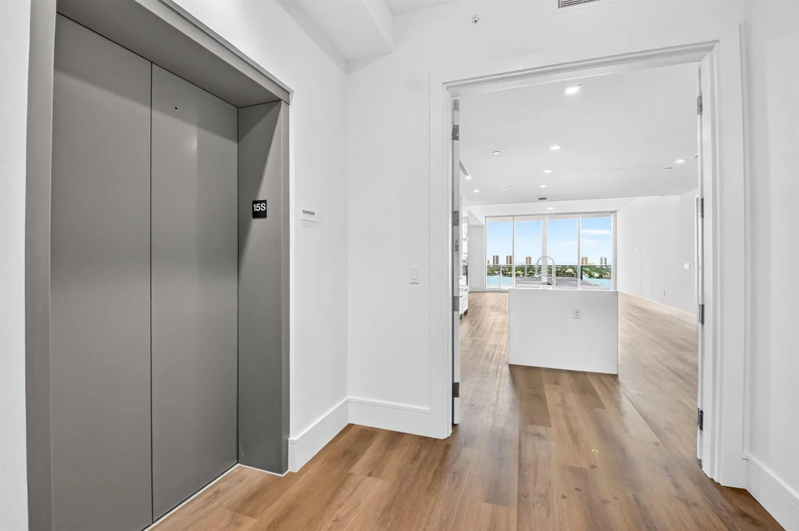 220 Lake Shore Drive # 1506, Lake Park, FL 33403