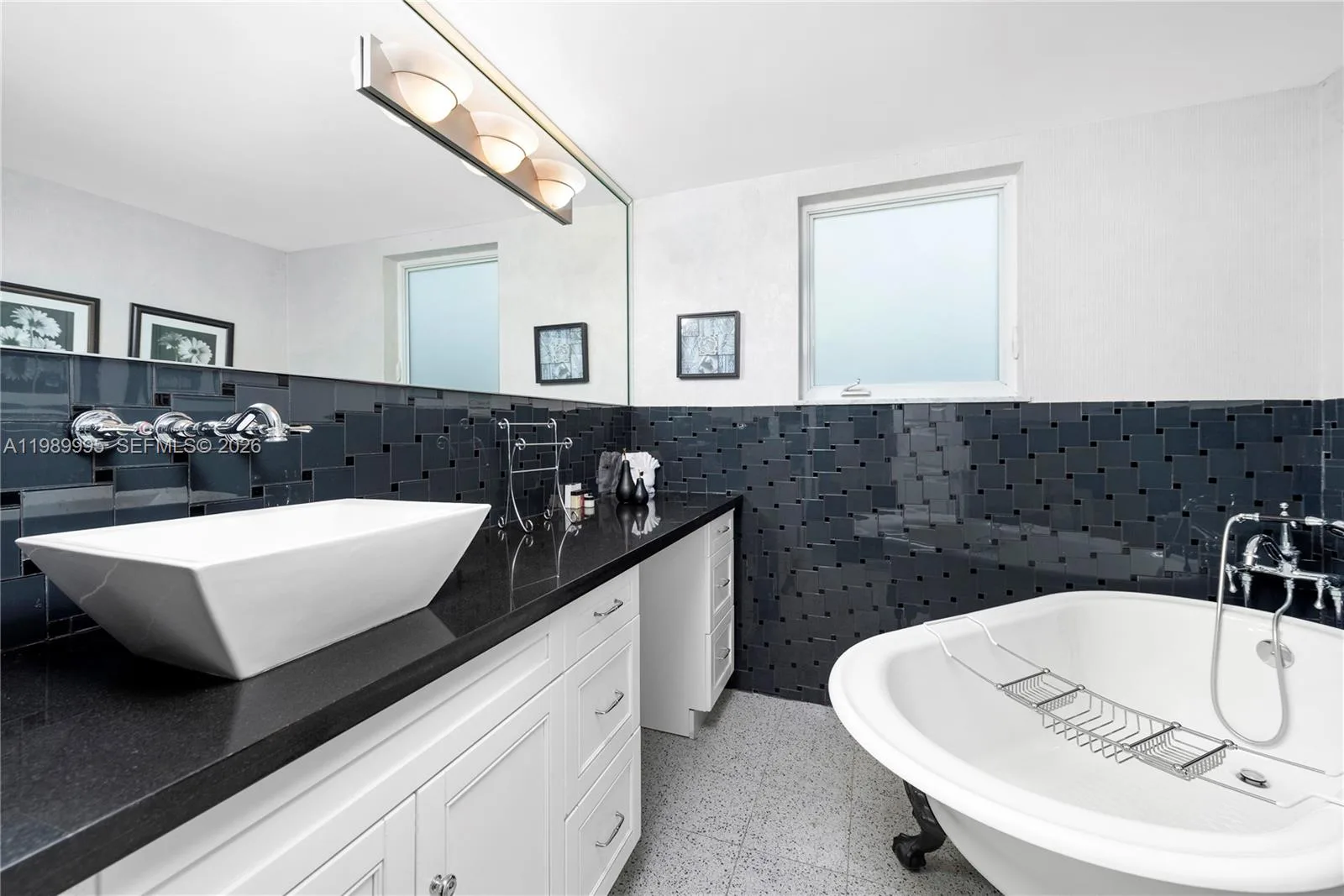 472 Sunset Dr, Hallandale Beach, FL 33009 photo 11