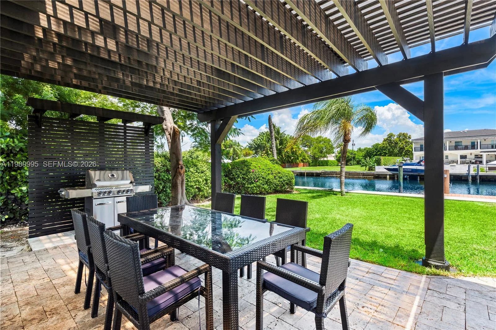 472 Sunset Dr, Hallandale Beach, FL 33009 photo 7