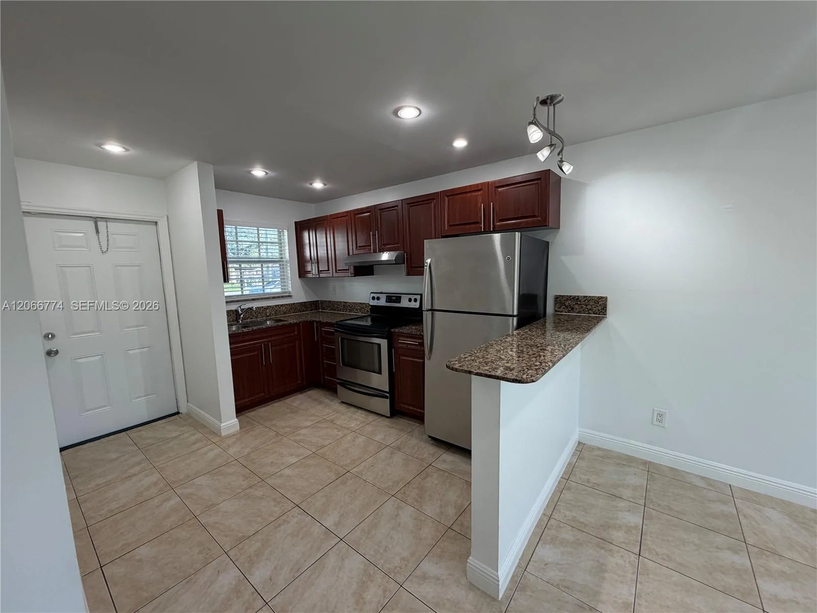 5621 SW 36th Ct # 105, Davie, FL 33314