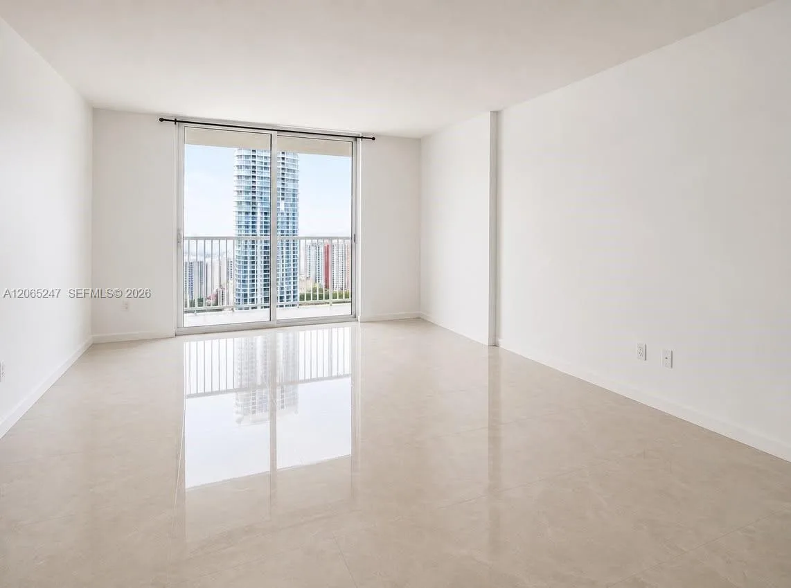 1200 Brickell Bay Dr # 3821, Miami, FL 33131 photo 10