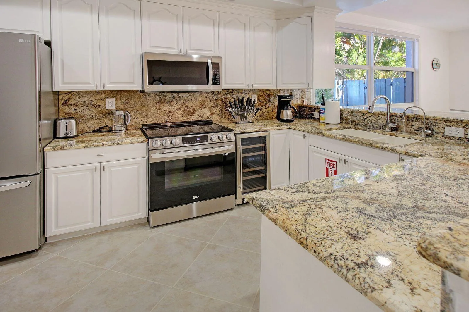 218 Pine Avenue, Lauderdale By The Sea, FL 33308 photo 9