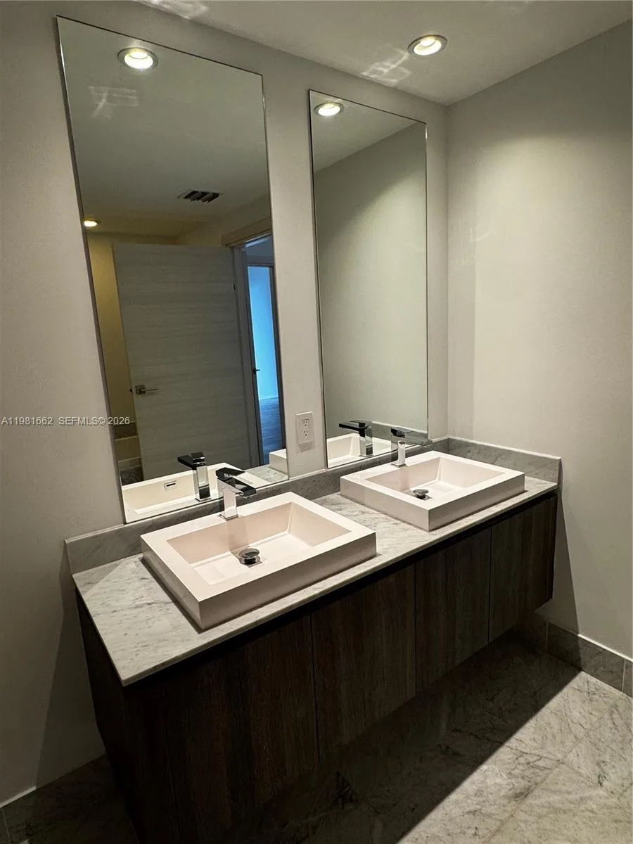 801 S Miami Ave # 1906, Miami, FL 33130 photo 6