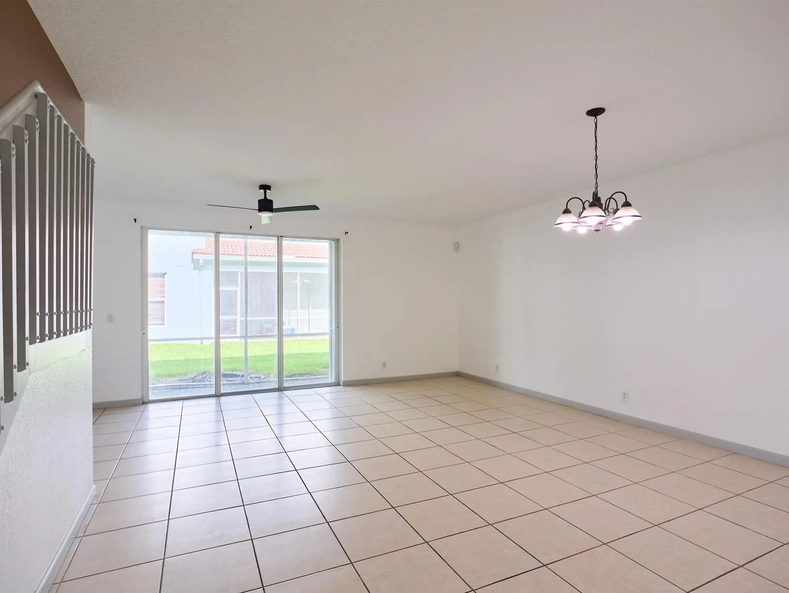 2052 Oakhurst Way, Riviera Beach, FL 33404 photo 4