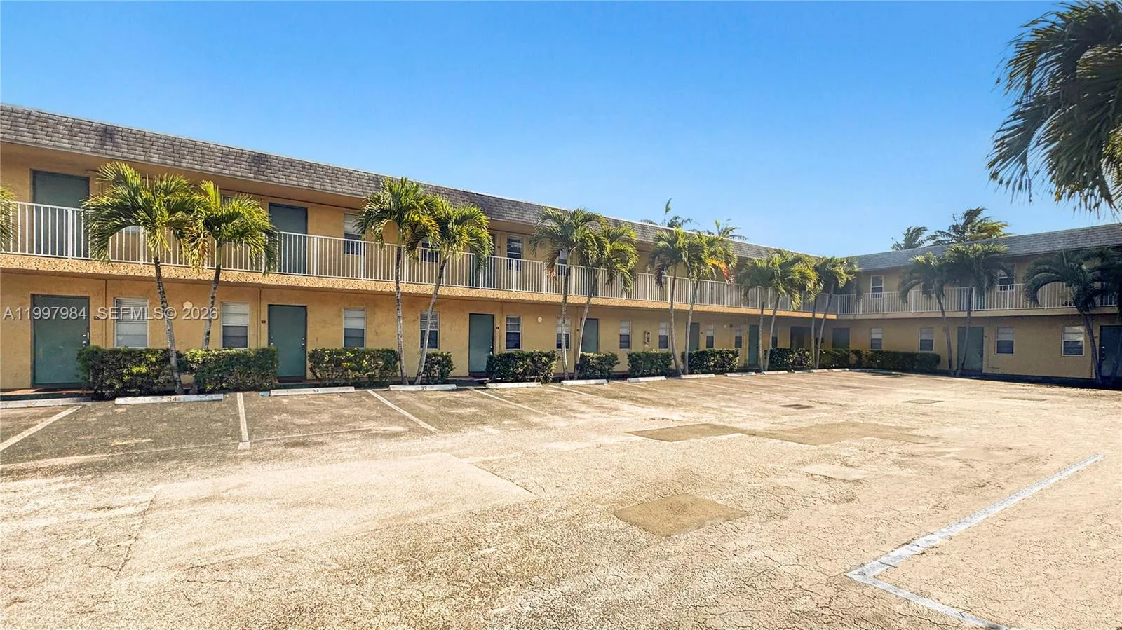 4081 N Dixie Hwy # 20, Oakland Park, FL 33334 photo 9