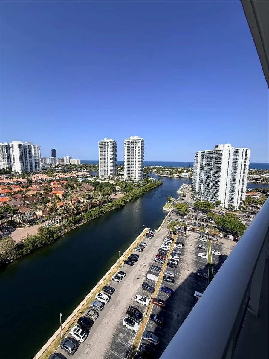 3701 N Country Club Dr # 1901, Aventura, FL 33180