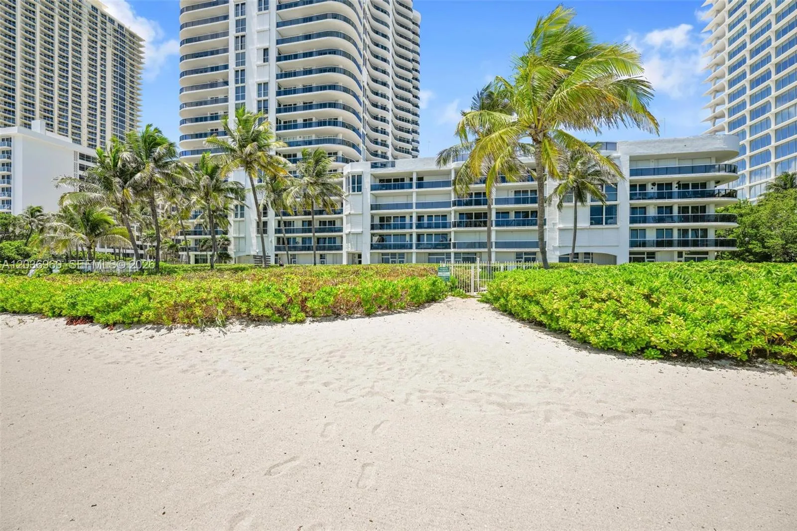 16711 Collins Ave # BC-10, Sunny Isles Beach, FL 33160