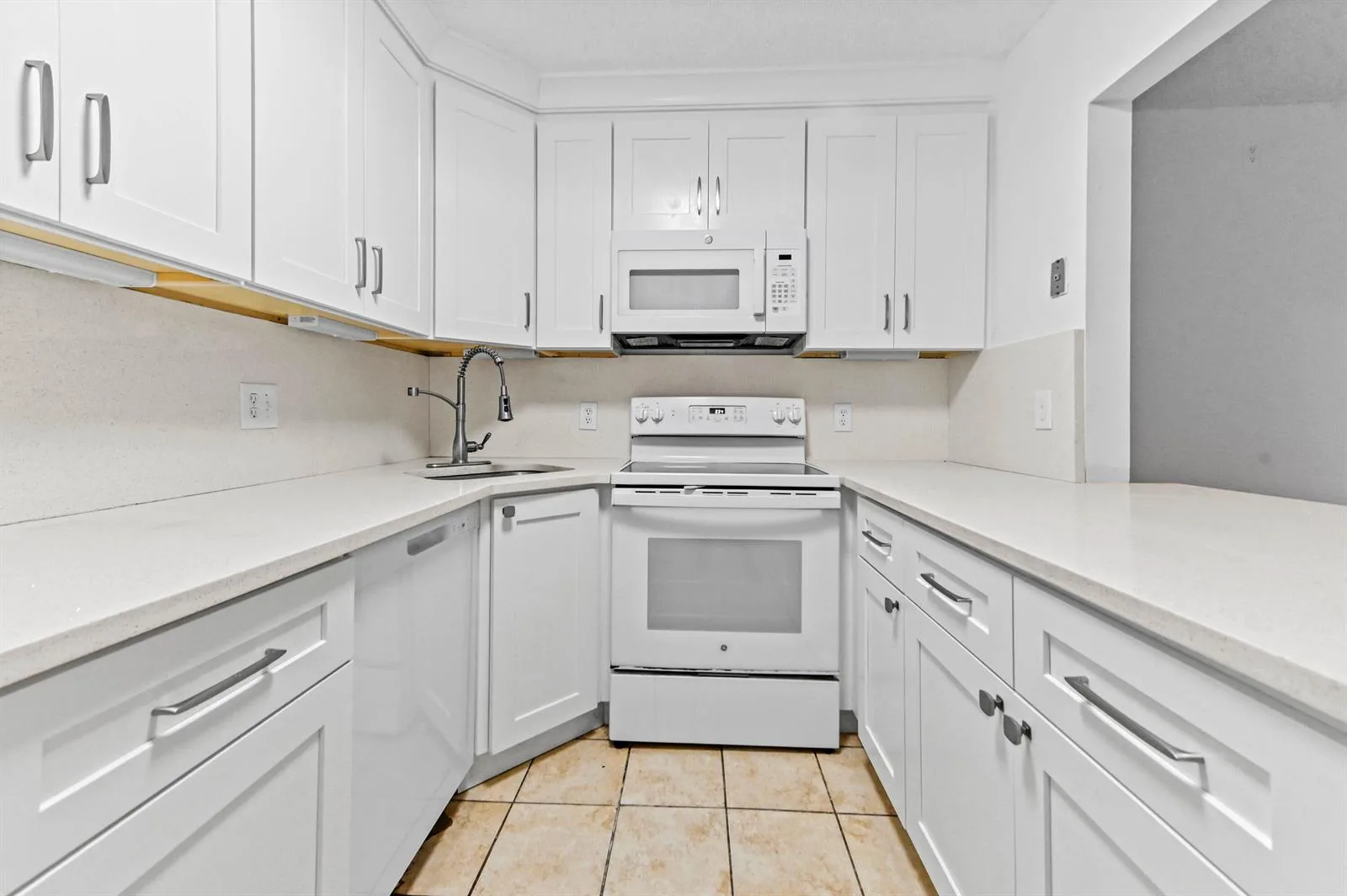 319 Knotty Pine Circle # C-1, FL 33463 photo 9