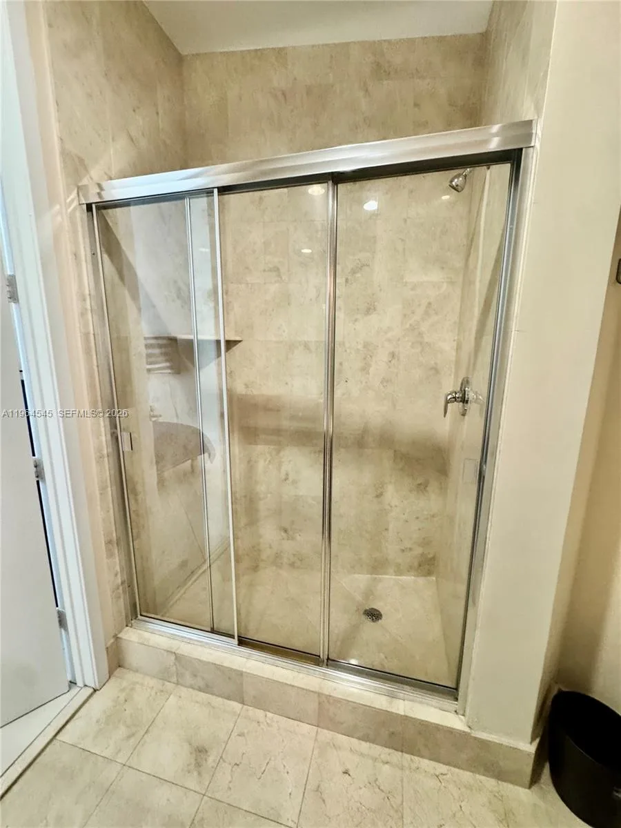 18101 Collins Ave # 5208, Sunny Isles Beach, FL 33160 photo 11