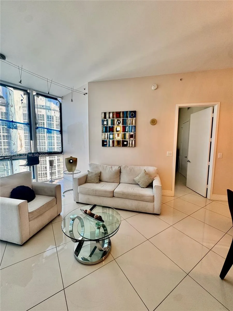 18101 Collins Ave # 5208, Sunny Isles Beach, FL 33160 photo 3