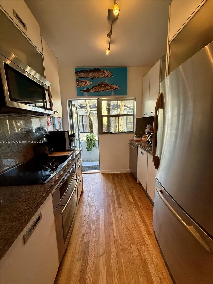 1600 Michigan Ave # 1, Miami Beach, FL 33139 photo 10