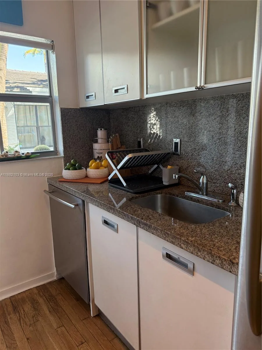 1600 Michigan Ave # 1, Miami Beach, FL 33139 photo 9