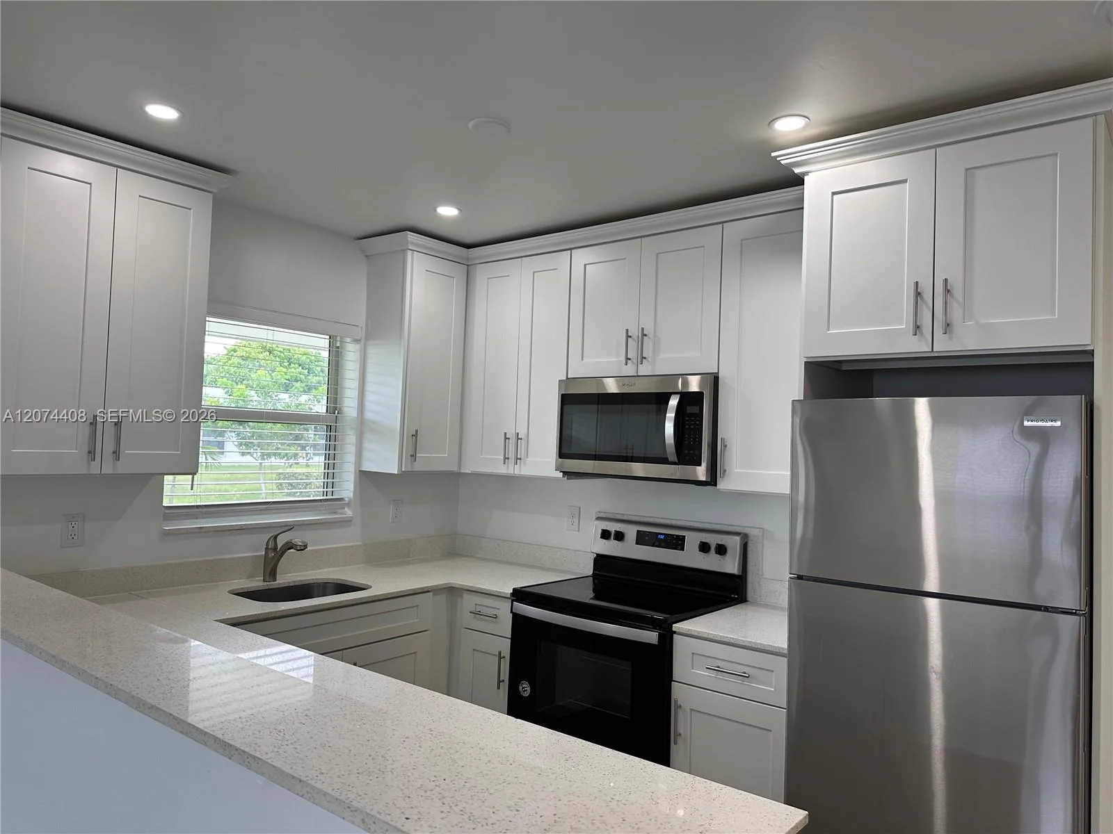 2436 Van Buren St # 6, Hollywood, FL 33020