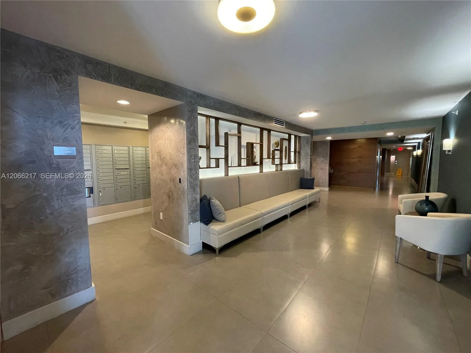 600 NE 27th St # 1205, Miami, FL 33137 photo 2