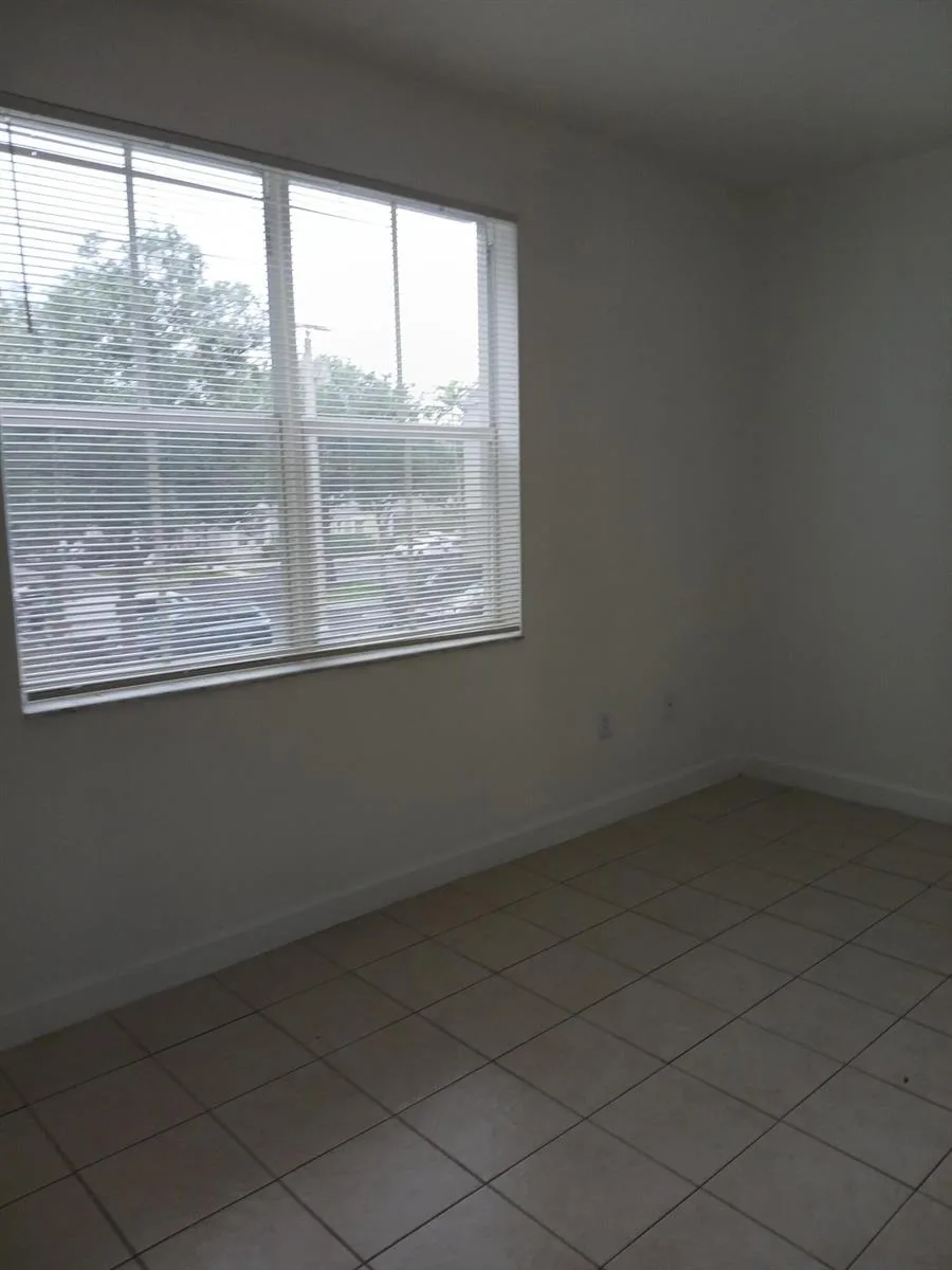 2127 Shoma Drive, Royal Palm Beach, FL 33414 photo 4