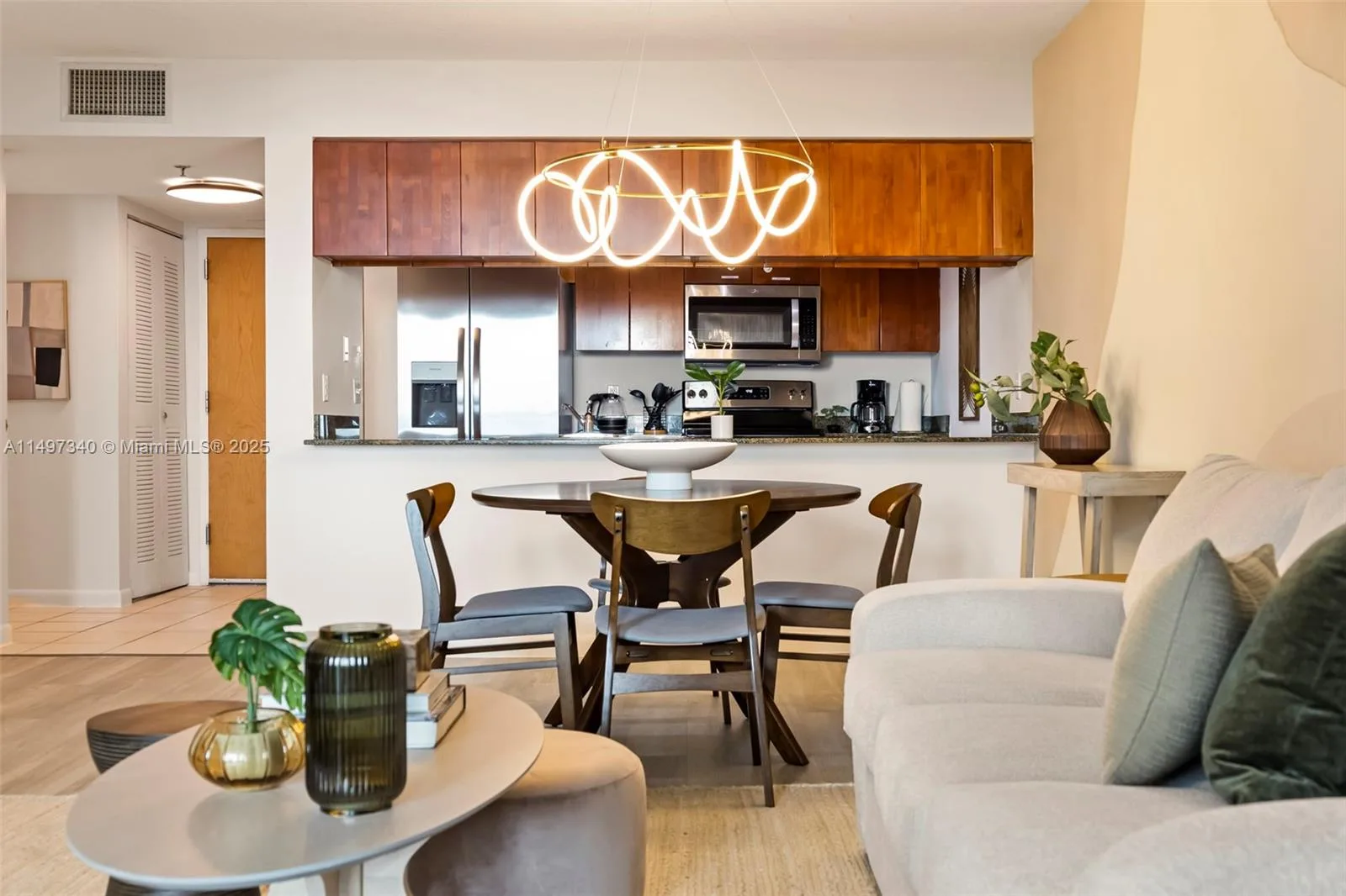 1200 Brickell Bay Dr # 3619, Miami, FL 33131 photo 10