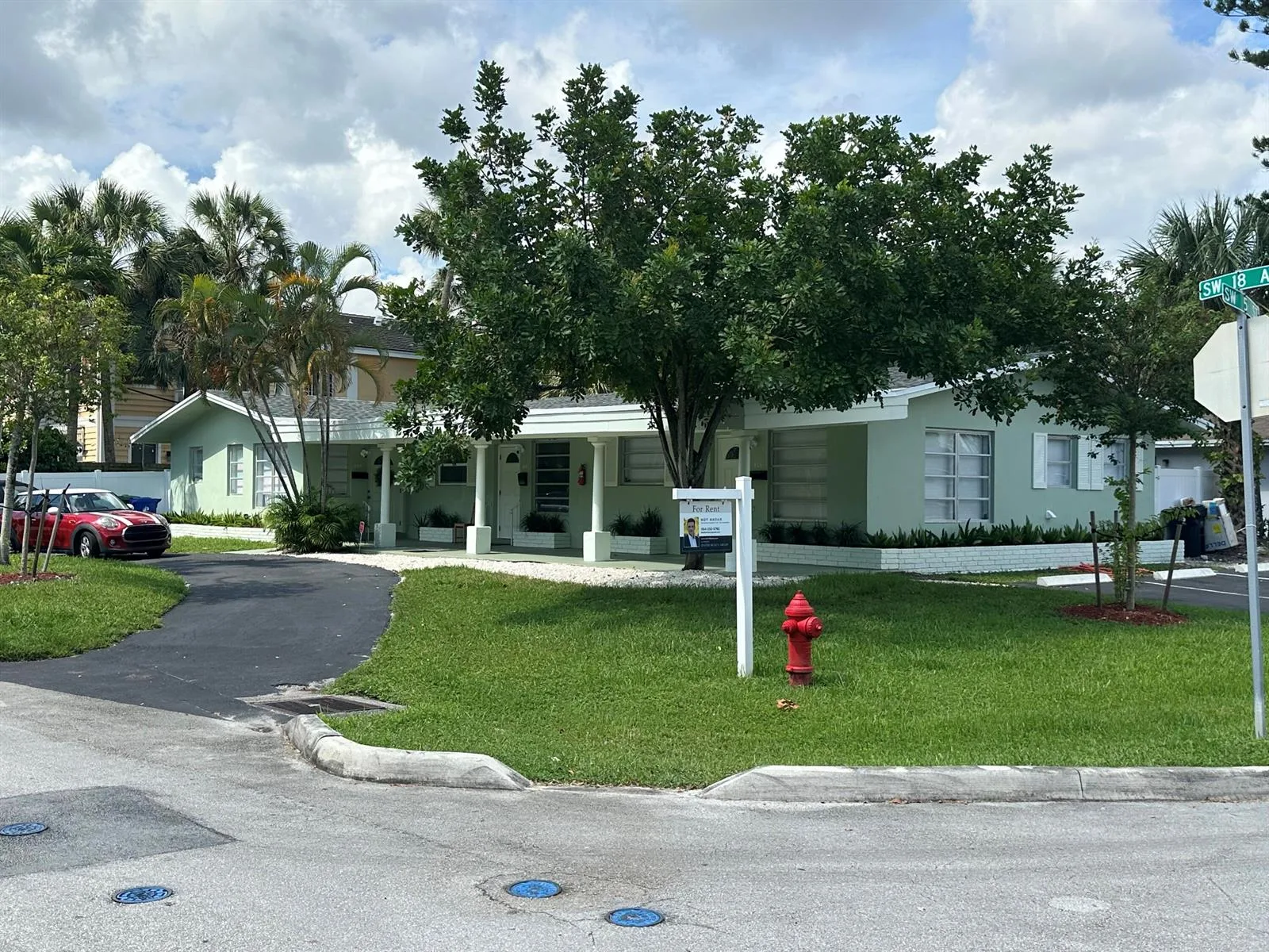 425 SW 18TH Avenue, Fort Lauderdale, FL 33312