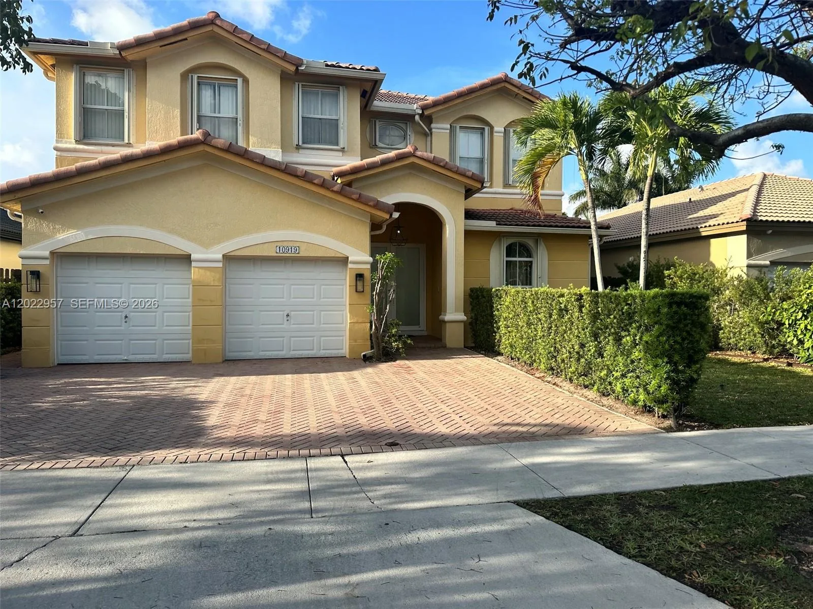 10919 NW 80th Ln, Doral, FL 33178