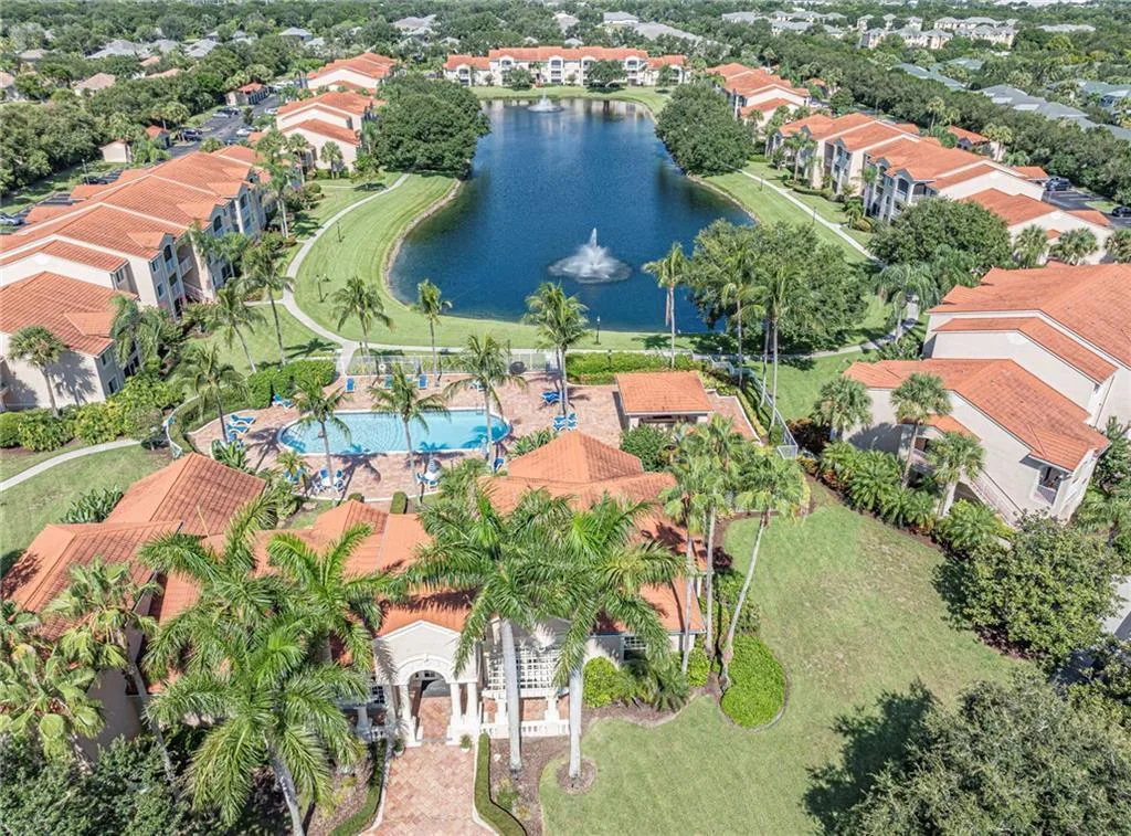 1670 N 42nd Circle # 203, Vero Beach, FL 32967