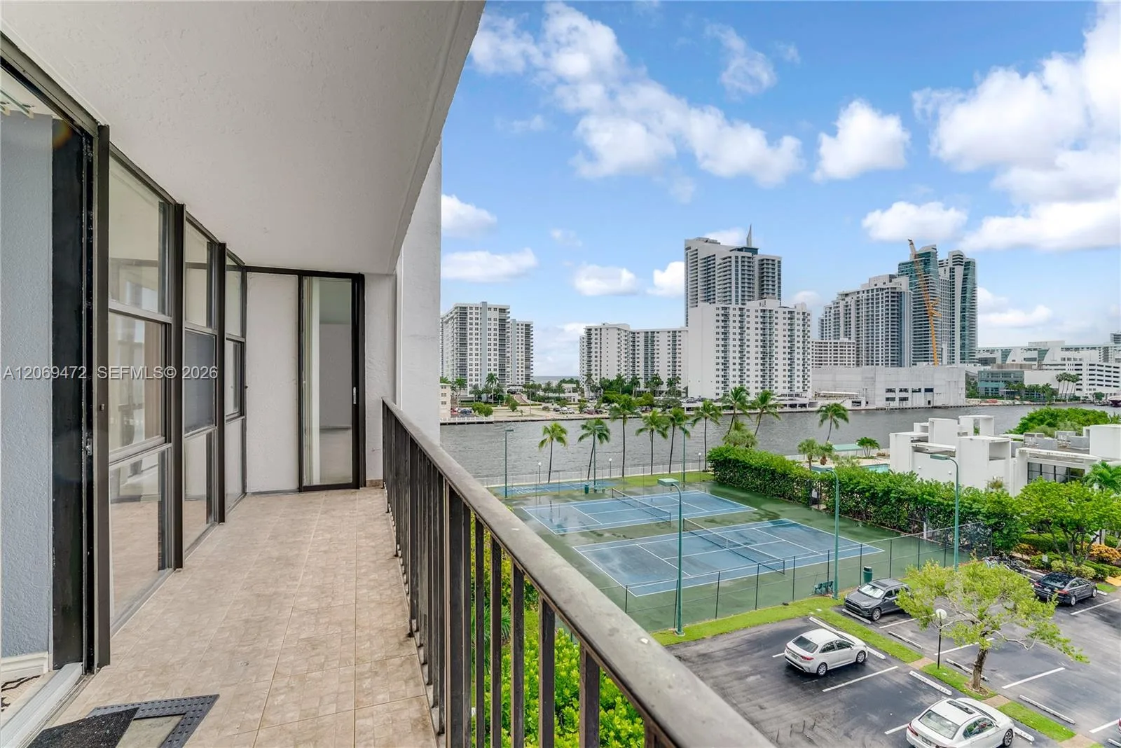 1000 Parkview Dr # 614, Hallandale Beach, FL 33009 photo 2