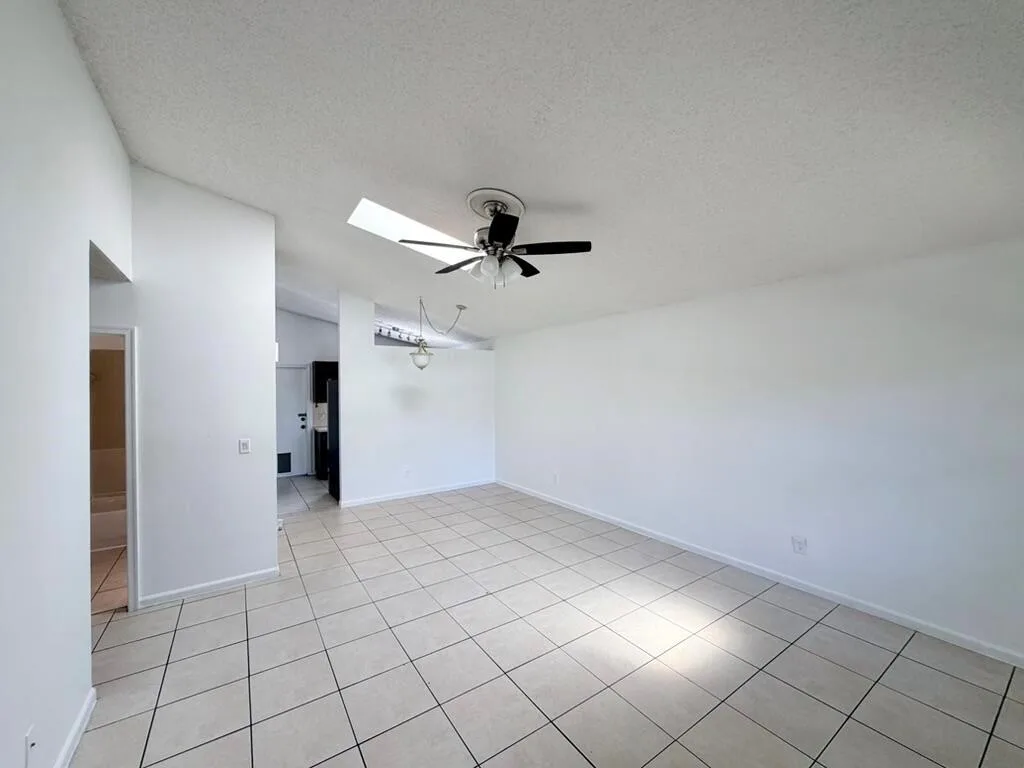 8715 PLUTO Terrace, West Palm Beach, FL 33403 photo 3