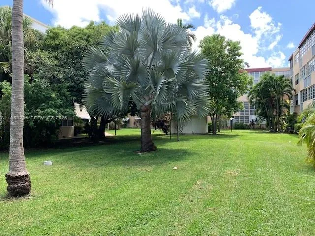 1333 HALLANDALE BEACH BL # 131, Hallandale Beach, FL 33009 photo 9