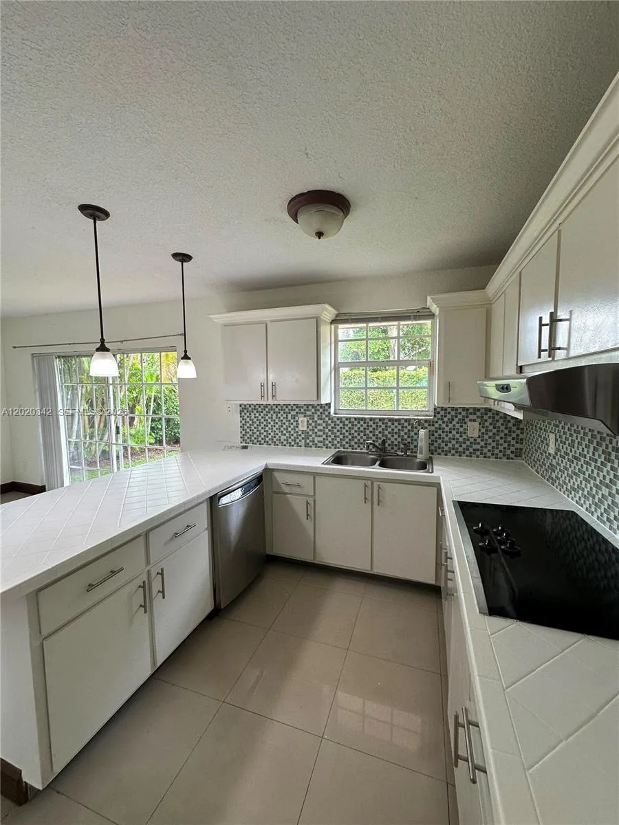 10120 SW 127th Ave, Miami, FL 33186 photo 3