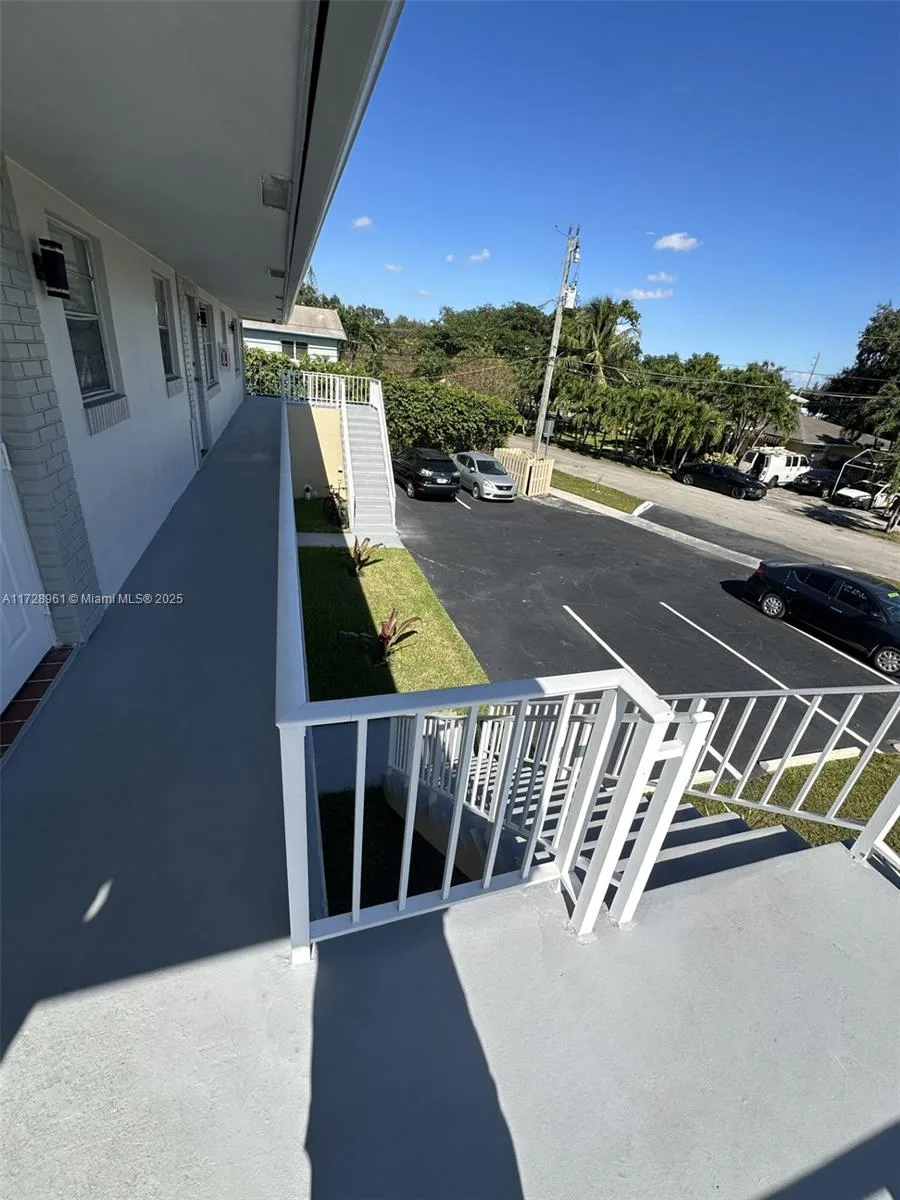 6101 Garfield St, Hollywood, FL 33024 — zdjęcie 3