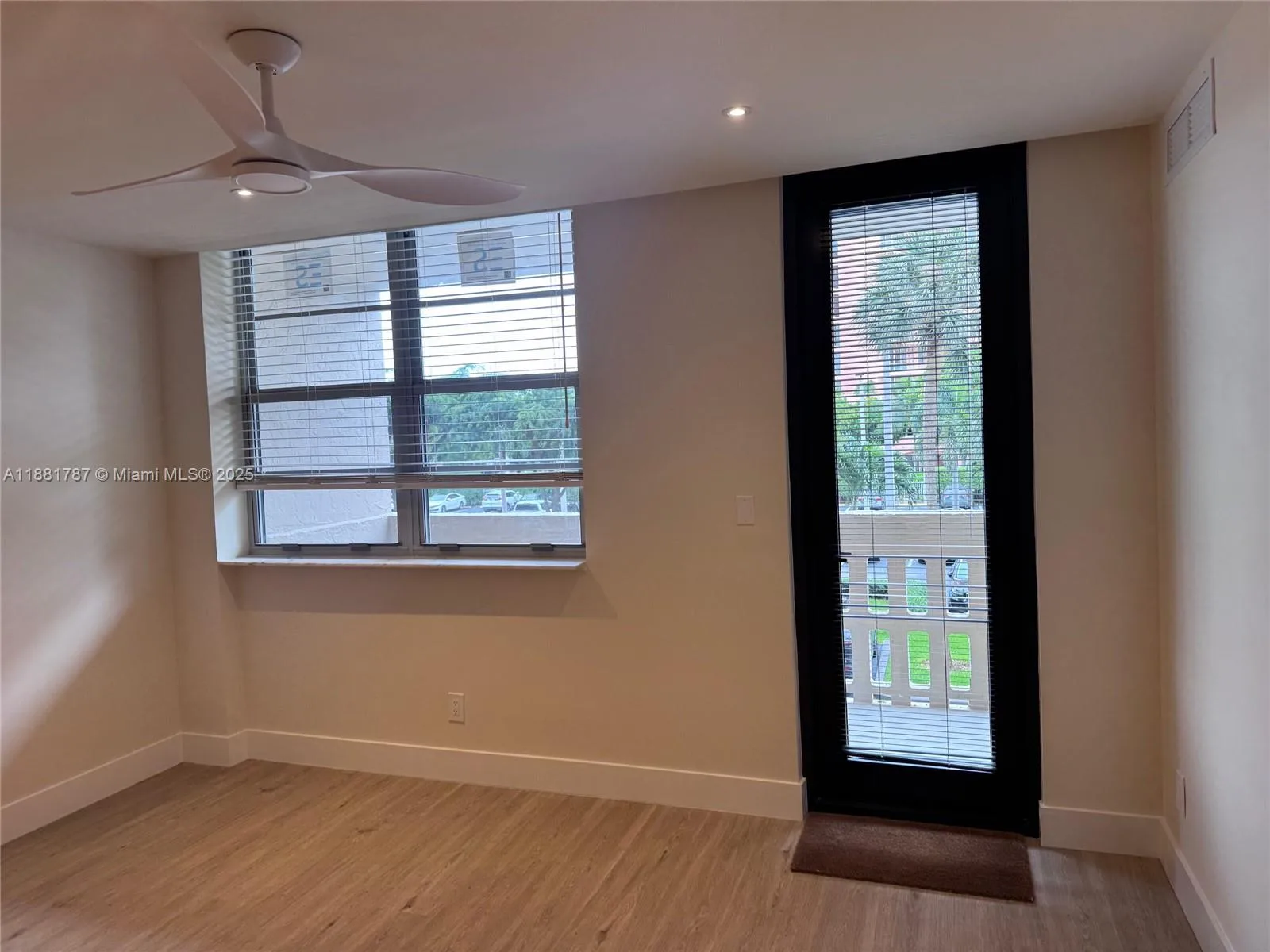 90 Edgewater Dr # 212, Coral Gables, FL 33133 photo 9